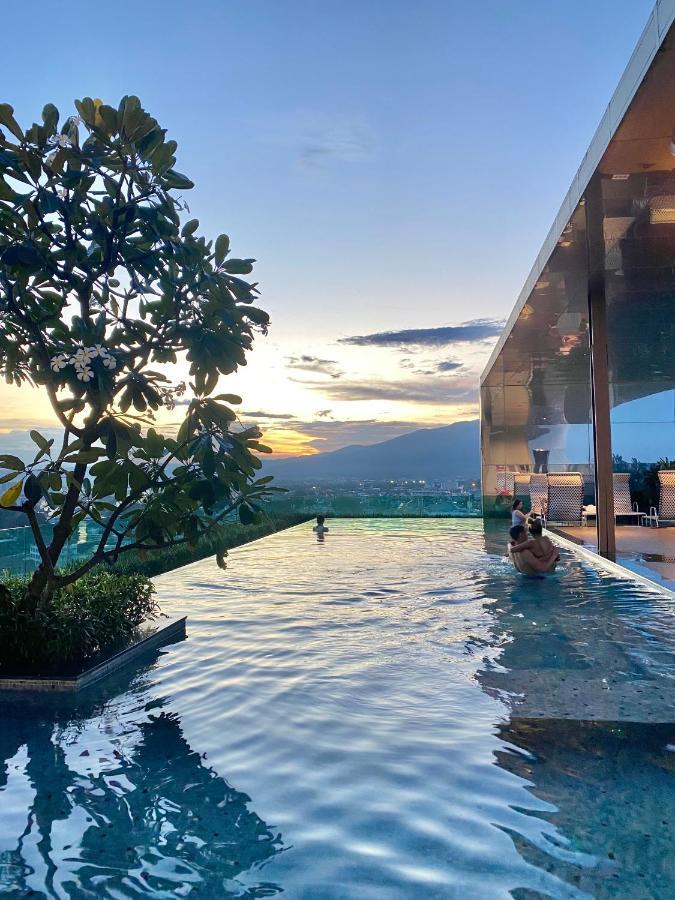 The Astra,City Center,Best View,Big Room,5Mins,Night Market Chiang Mai Esterno foto