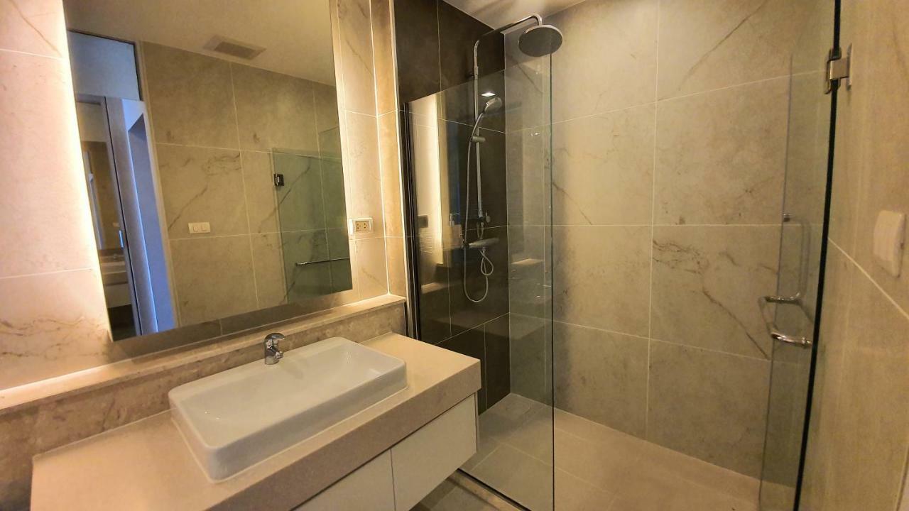 The Astra,City Center,Best View,Big Room,5Mins,Night Market Chiang Mai Esterno foto
